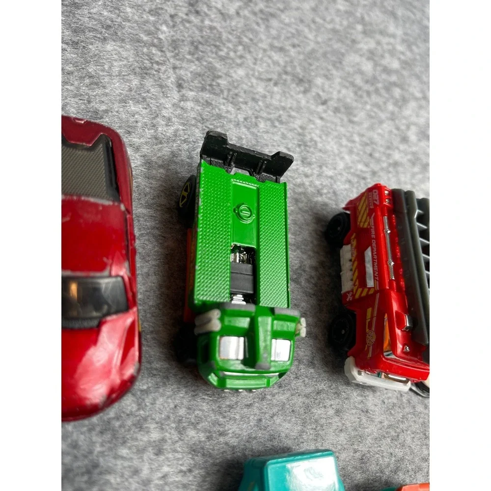 Lot of 12 Toy Cars Hot Wheels Thomas Friends Matchbox Fire Truck Crane‎ Tanker